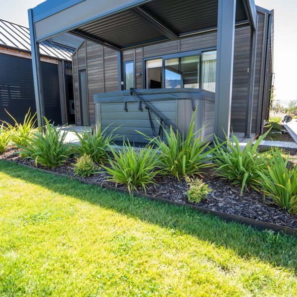 Phormium + Nandina - Flat Pack 10m